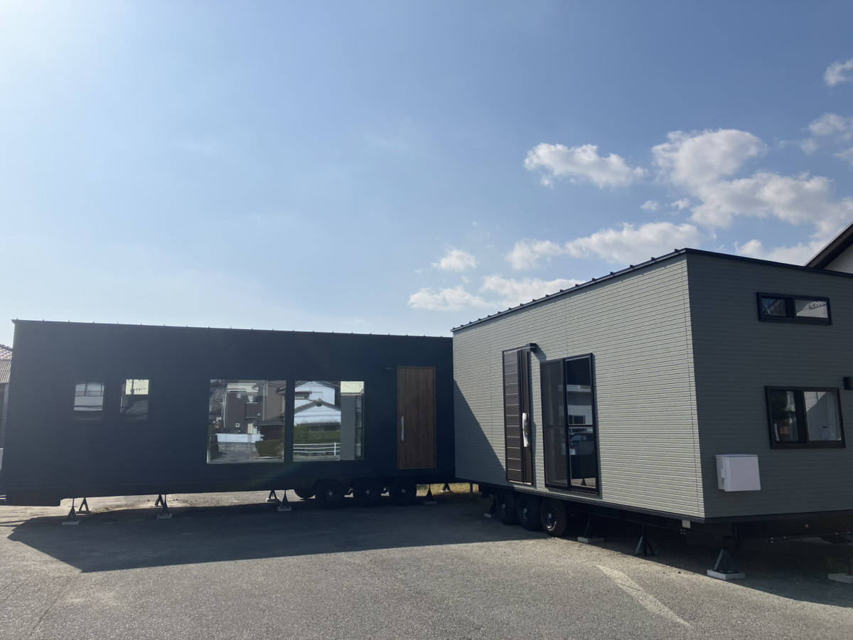 プレオープンに向けて、トレーラーハウスの配置を変更しました！