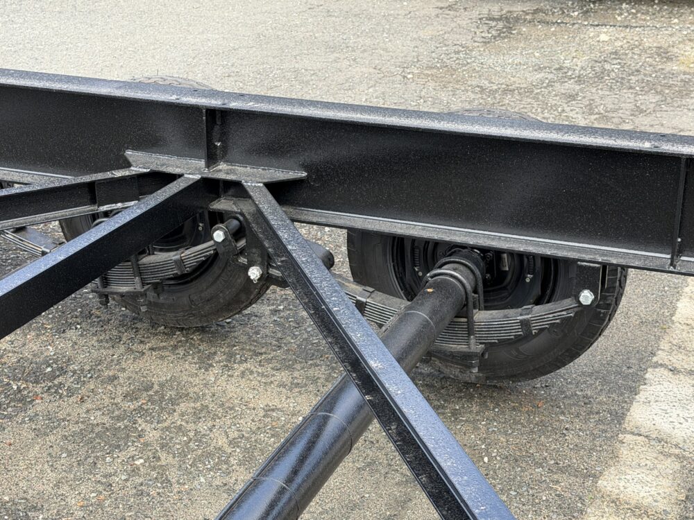 特許取得済みの丈夫なシャーシ│佐賀　トレーラーハウス